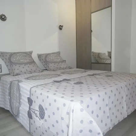In With Private Pool, Cleaning Included Montouliers